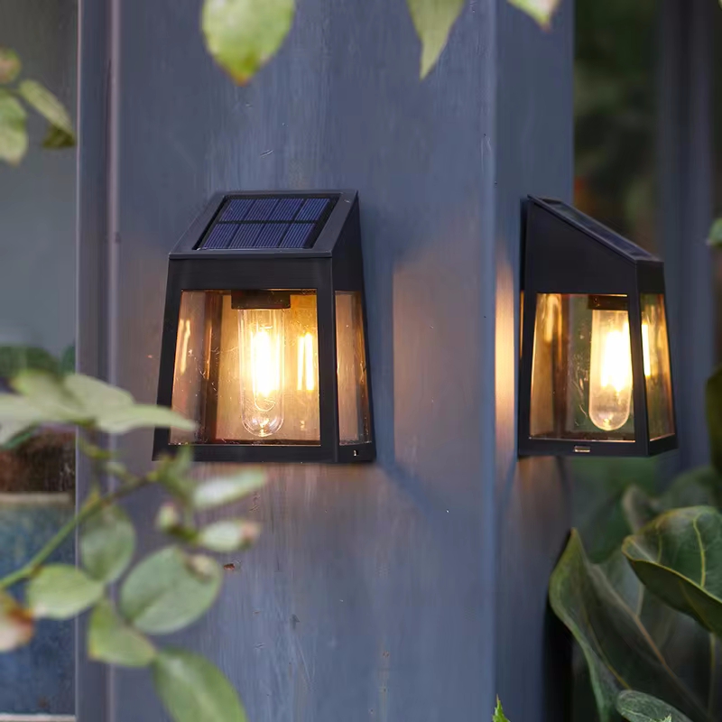 Lampa ścienna na energię słone – Photocell Outdoor Lighting recenzja i cena